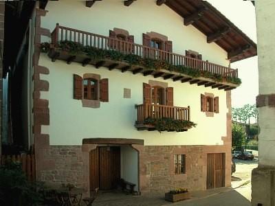 Apartamentos Rurales Kastonea Errazu Esterno foto